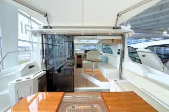 Thumbnail von Cruisers Yachts 42 Cantius