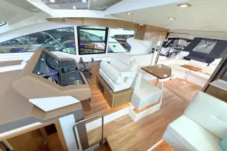 Thumbnail von Cruisers Yachts 42 Cantius
