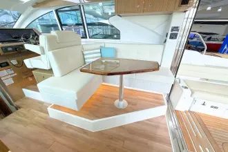 Thumbnail von Cruisers Yachts 42 Cantius