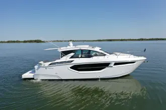 Thumbnail von Cruisers Yachts 42 Cantius