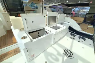 Thumbnail von Cruisers Yachts 42 Cantius