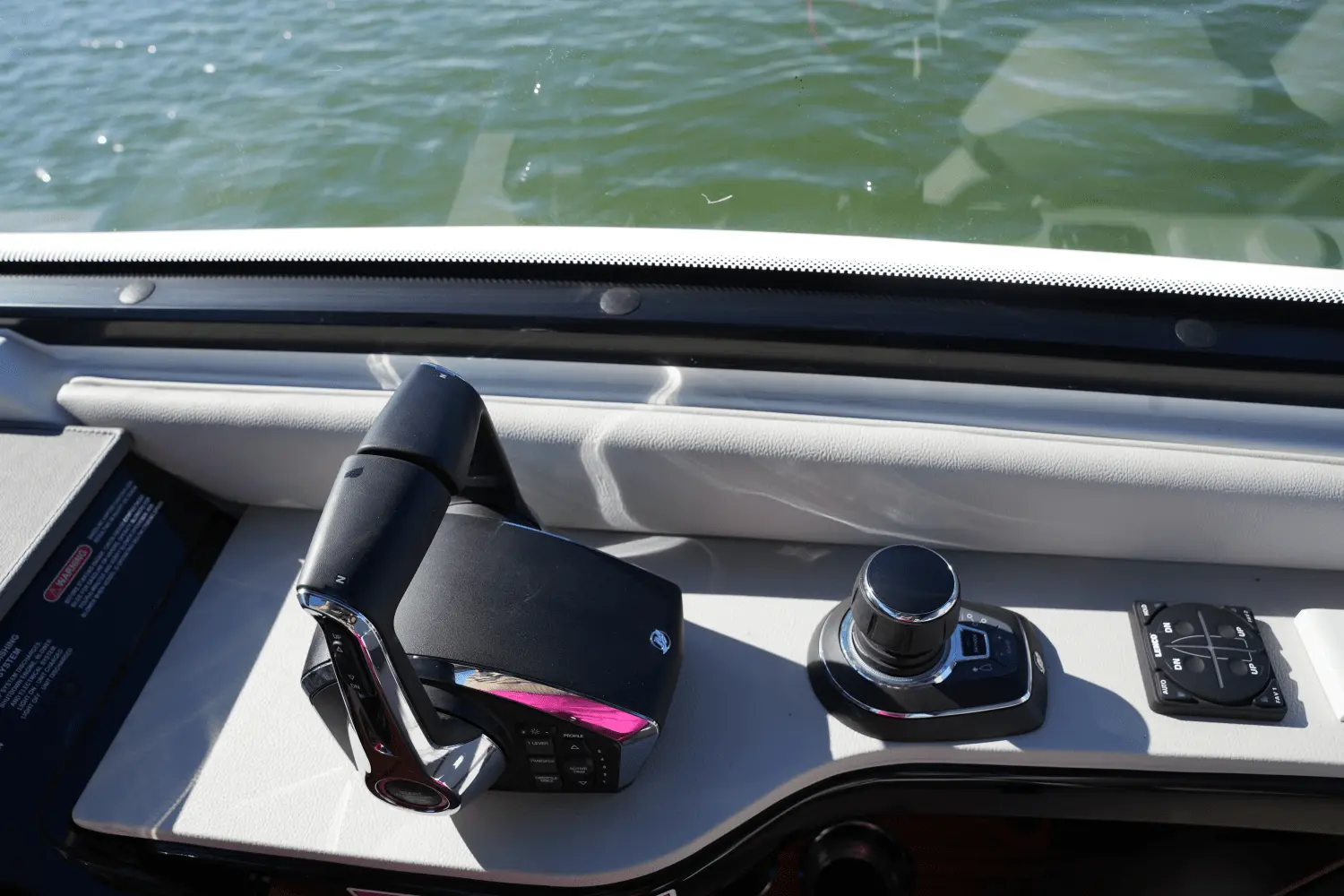 Thumbnail von Sea Ray 370 Sundancer