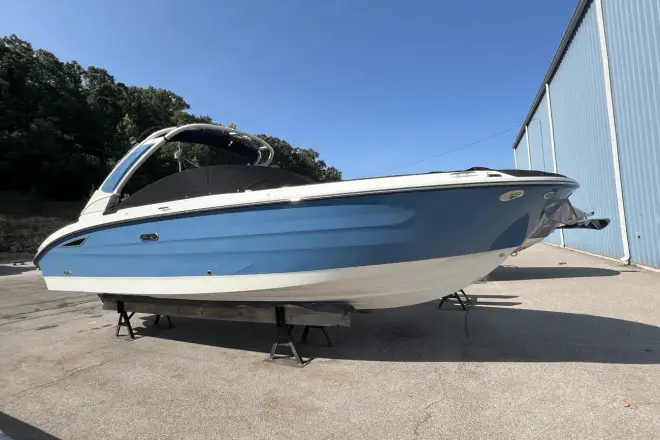 Sea Ray SDX 270