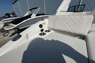 Thumbnail von Sea Ray SDX 270