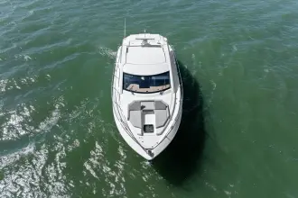 Thumbnail von Cruisers Yachts 46 Cantius