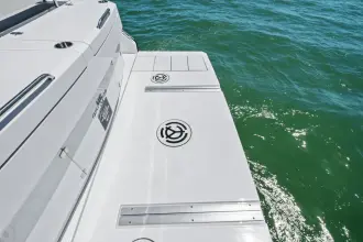 Thumbnail von Cruisers Yachts 46 Cantius