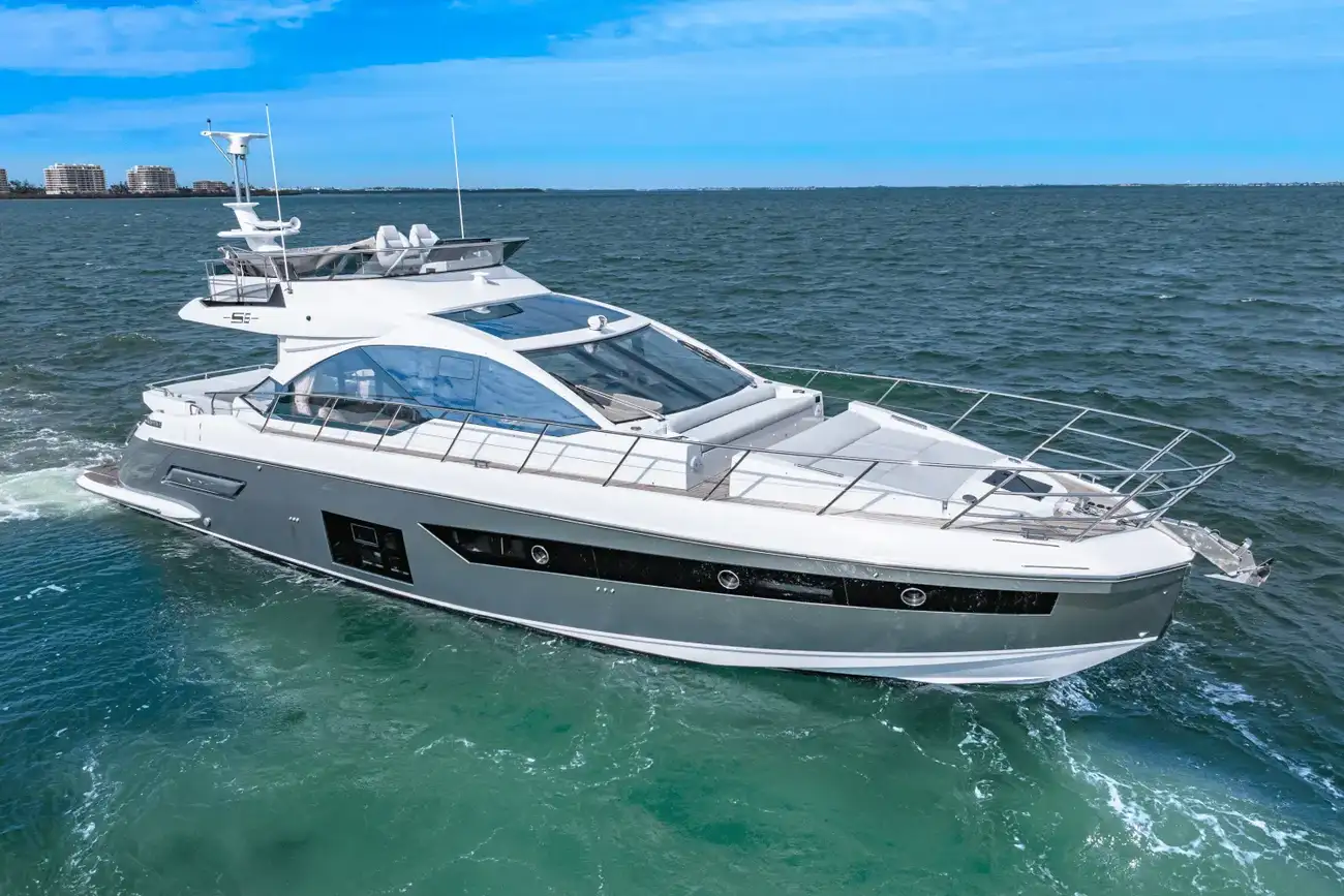 Thumbnail von Azimut S6