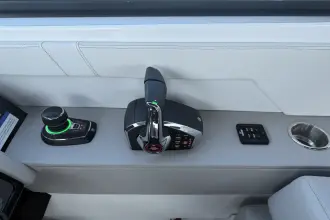 Thumbnail von Cruisers Yachts 34 GLS OB