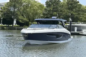 Thumbnail von Cruisers Yachts 34 GLS OB