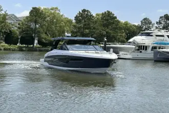 Thumbnail von Cruisers Yachts 34 GLS OB