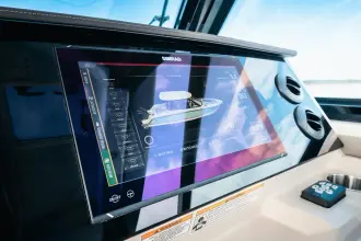 Thumbnail von Boston Whaler 330 Vantage