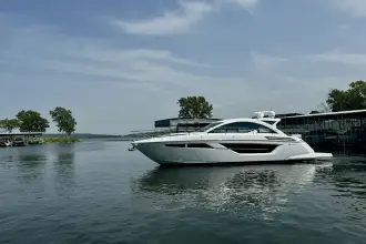Thumbnail von Cruisers Yachts 50 Cantius