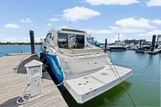 Thumbnail von Cruisers Yachts 46 Cantius