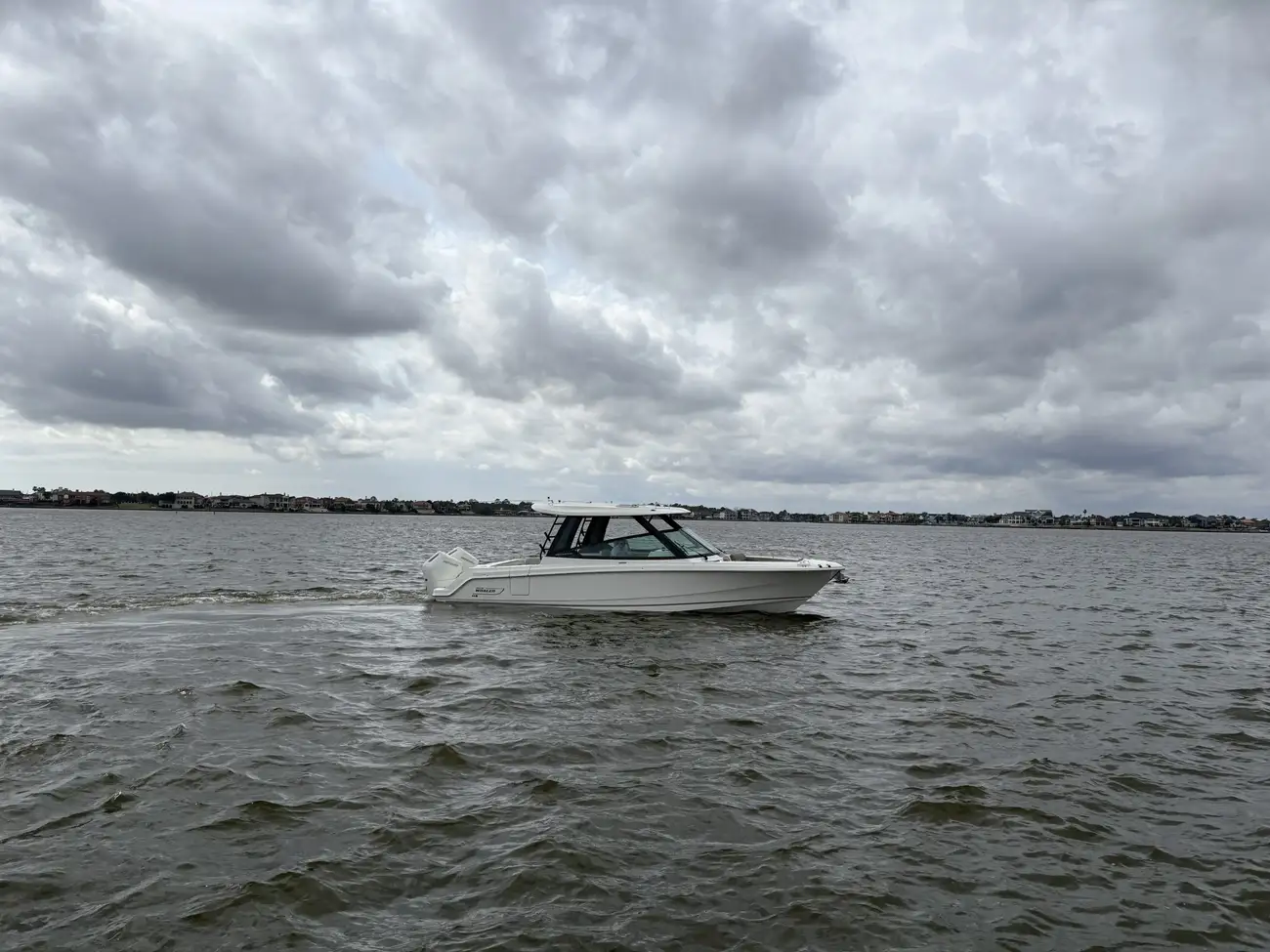Boston Whaler 330 Vantage
