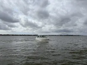 Thumbnail von Boston Whaler 330 Vantage