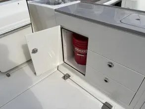 Thumbnail von Boston Whaler 330 Vantage