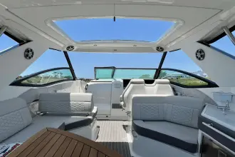Thumbnail von Sea Ray 320 Sundancer
