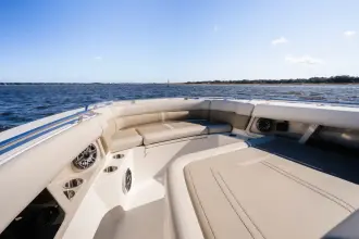 Thumbnail von Boston Whaler 350 Realm