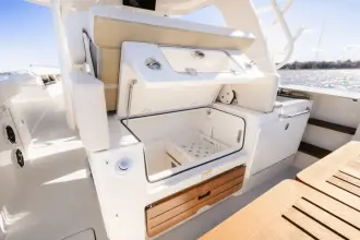 Thumbnail von Boston Whaler 350 Realm