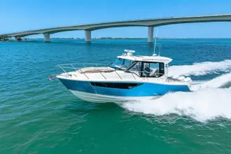 Thumbnail von Boston Whaler 360 Outrage
