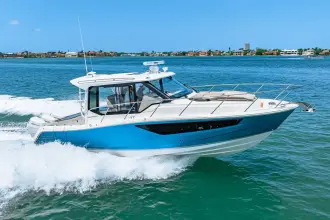 Thumbnail von Boston Whaler 360 Outrage