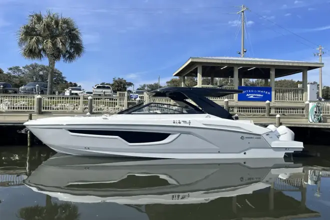 Cruisers Yachts 34 GLS OB