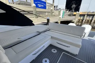 Thumbnail von Cruisers Yachts 34 GLS OB