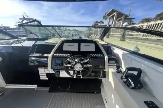 Thumbnail von Cruisers Yachts 34 GLS OB