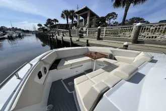 Thumbnail von Cruisers Yachts 34 GLS OB