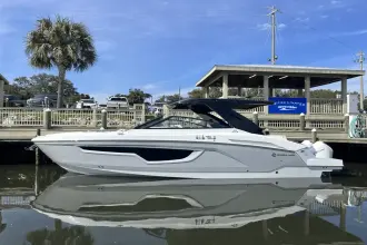 Thumbnail von Cruisers Yachts 34 GLS OB