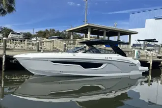 Thumbnail von Cruisers Yachts 34 GLS OB