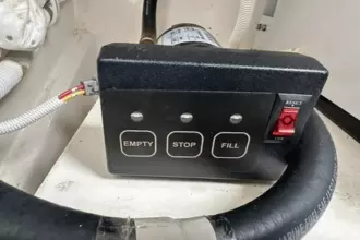 Thumbnail von Tiara Yachts 38 LS