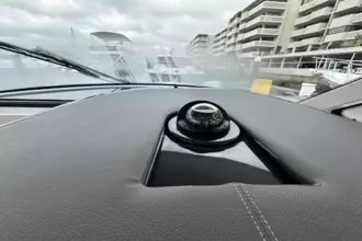 Thumbnail von Tiara Yachts 38 LS