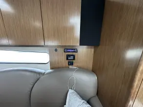 Thumbnail von Cruisers Yachts 35 Express