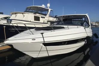 Thumbnail von Cruisers Yachts 35 Express