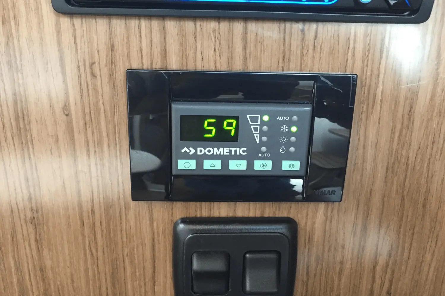 Thumbnail von Cruisers Yachts 35 Express