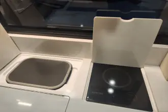 Thumbnail von Regal Commodore 360