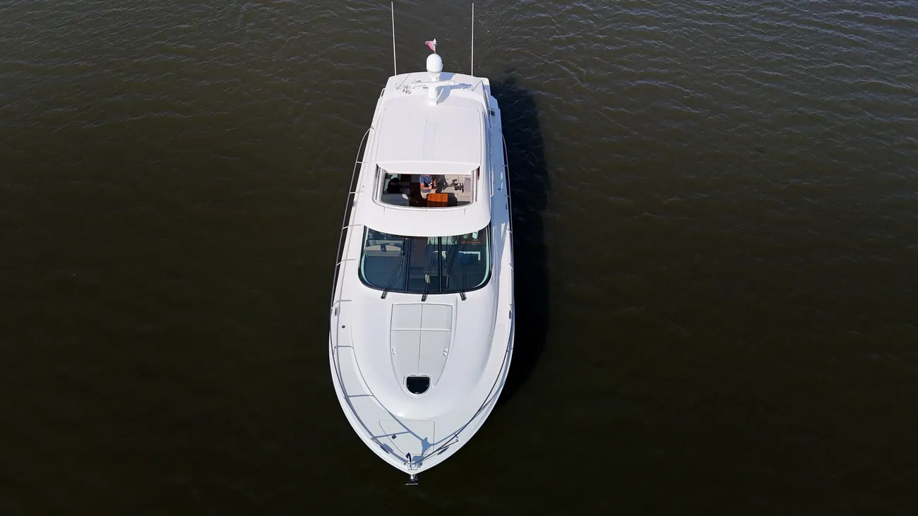 Thumbnail von Tiara Yachts 53 Coupe