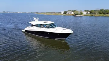 Thumbnail von Tiara Yachts 53 Coupe