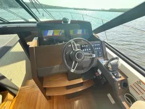 Thumbnail von Tiara Yachts 53 Coupe