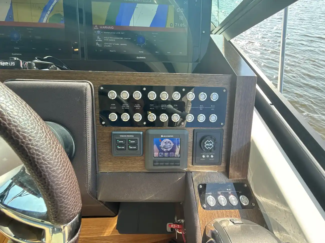 Thumbnail von Tiara Yachts 53 Coupe