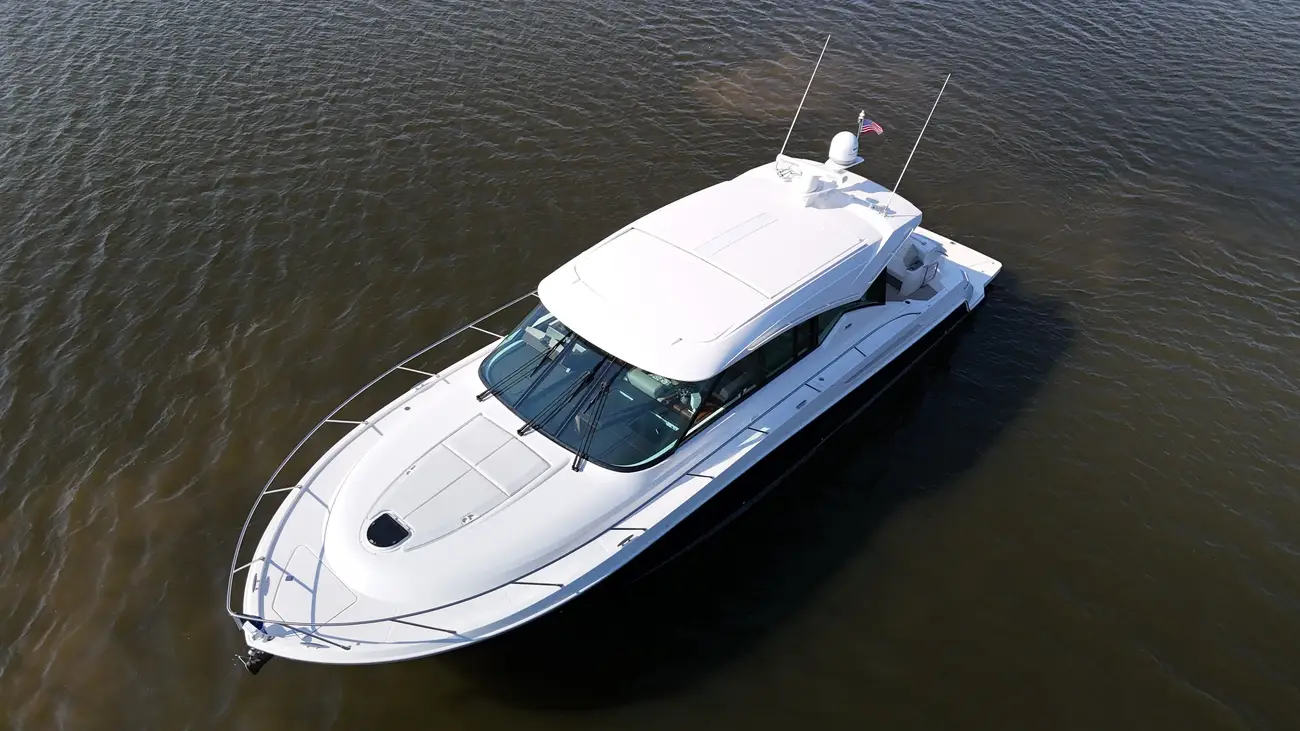 Thumbnail von Tiara Yachts 53 Coupe