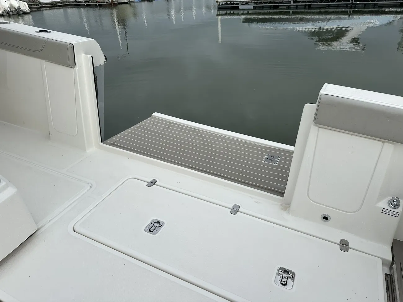 Thumbnail von Pursuit S 428