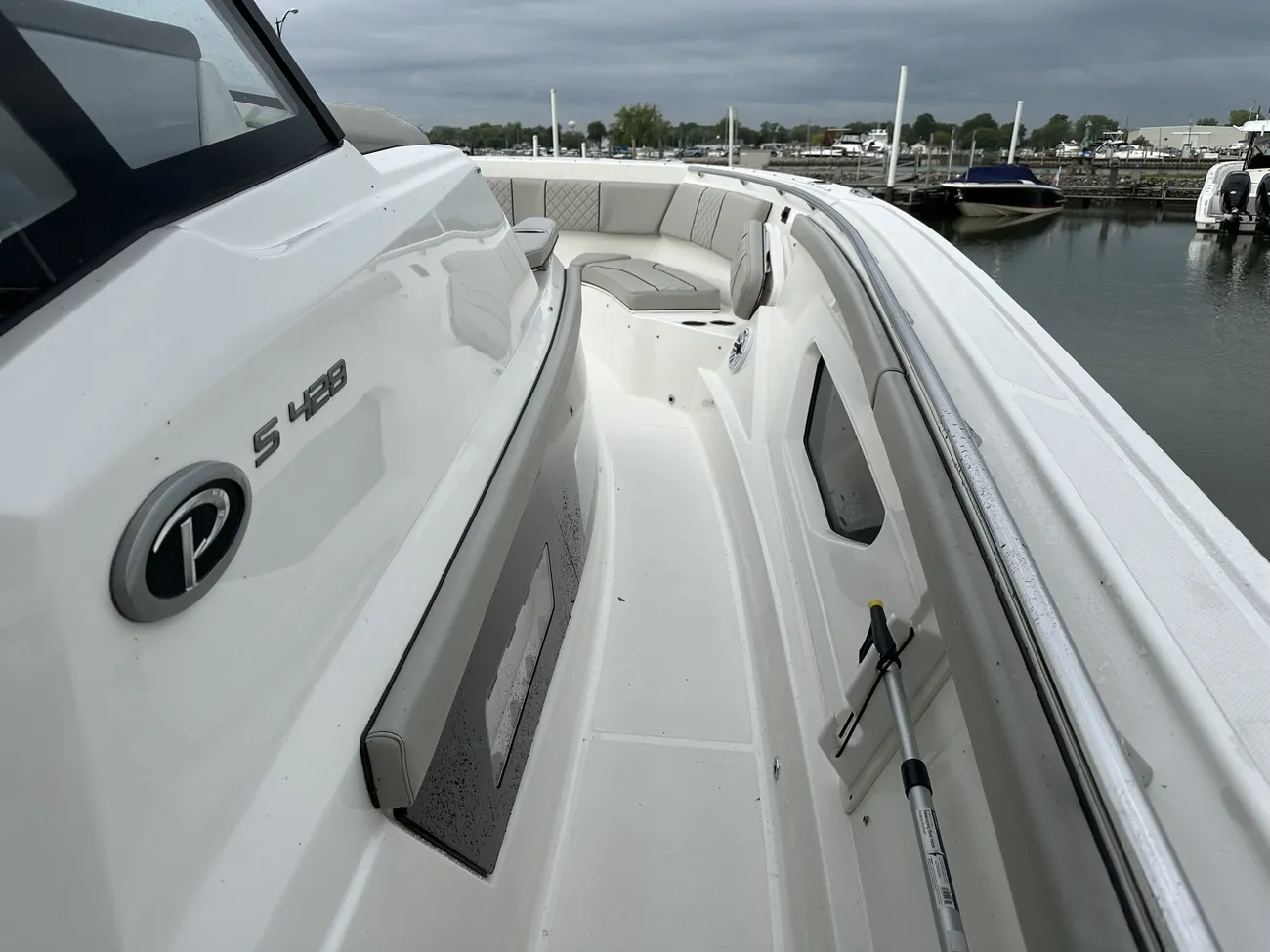 Thumbnail von Pursuit S 428