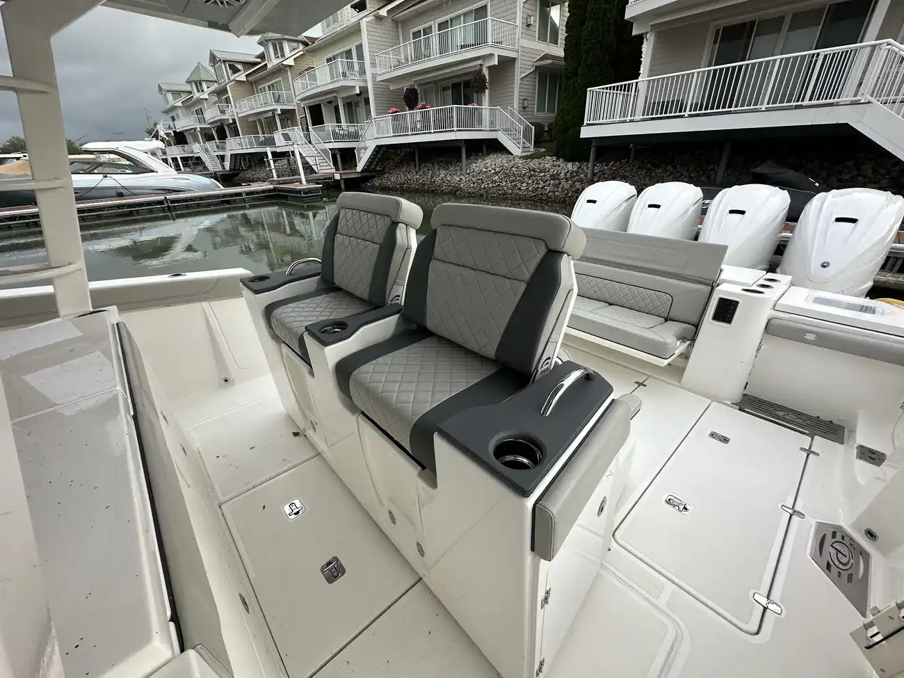 Thumbnail von Pursuit S 428