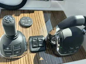 Thumbnail von Cruisers Yachts 41 Cantius