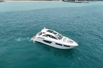 Thumbnail von Cruisers Yachts 60 Cantius