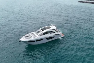 Thumbnail von Cruisers Yachts 60 Cantius
