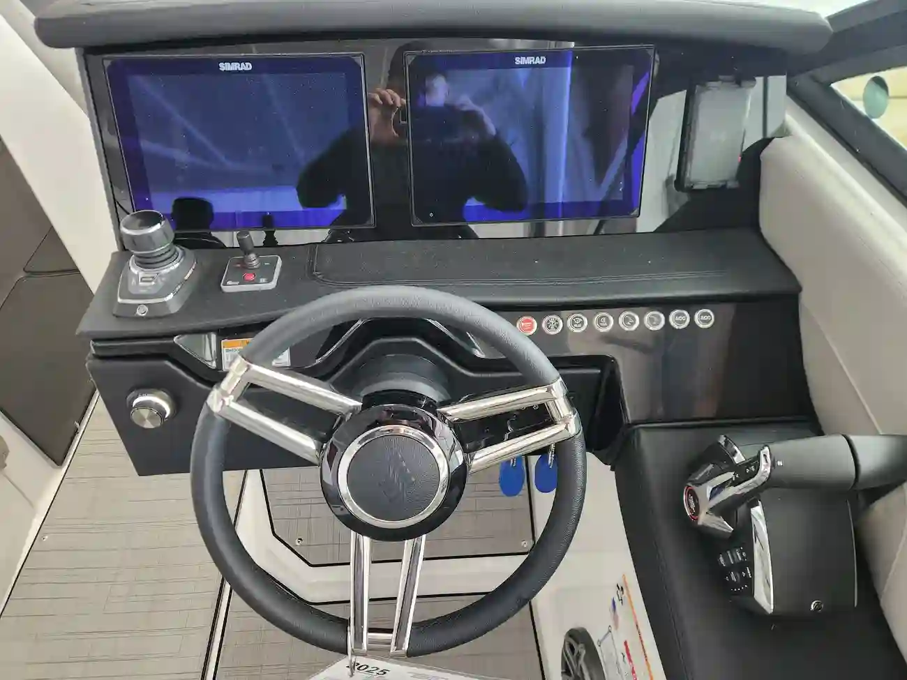 Thumbnail von Four Winns H9 OB