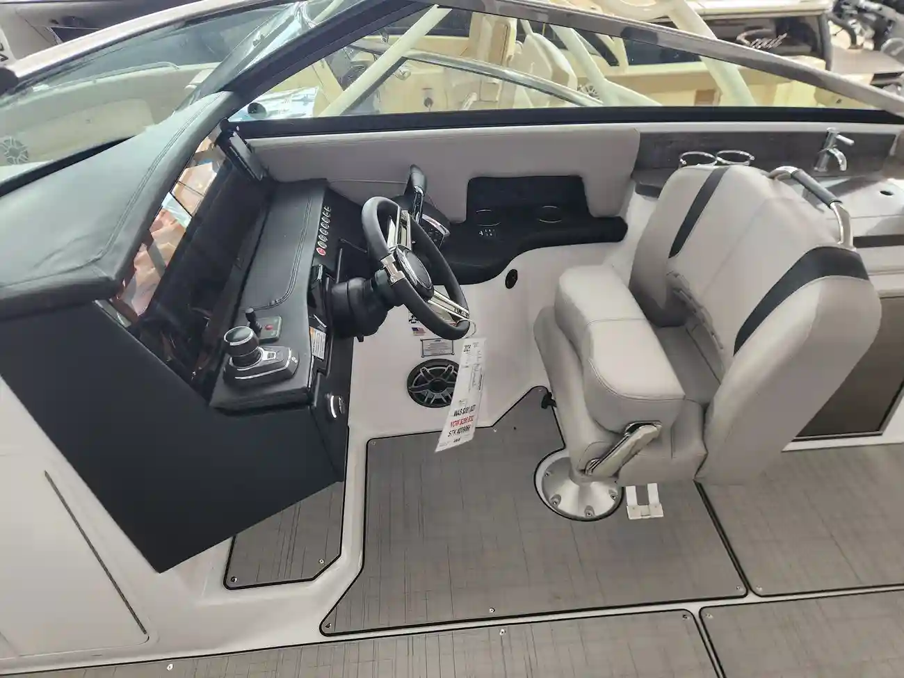 Thumbnail von Four Winns H9 OB